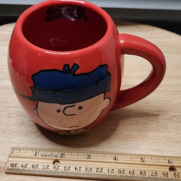 Peanuts Charlie Brown Mug – “Good Grief” Snow Globe – 2017 – Red - Picture 6 of 7